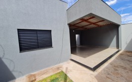 Vende-se, Casa no Valim de Melo em Uberaba